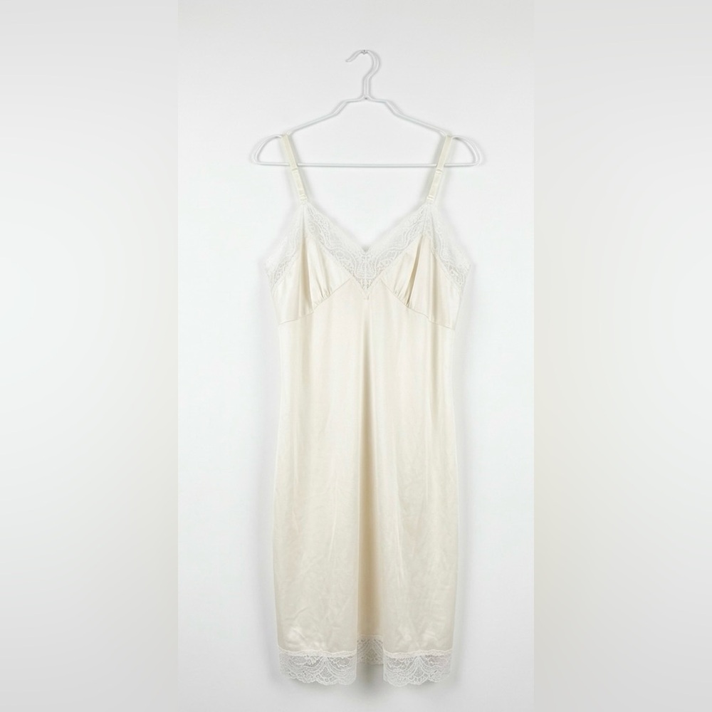Vintage Vanity Fair Whimsical Soft Girl Lace Slip Dress